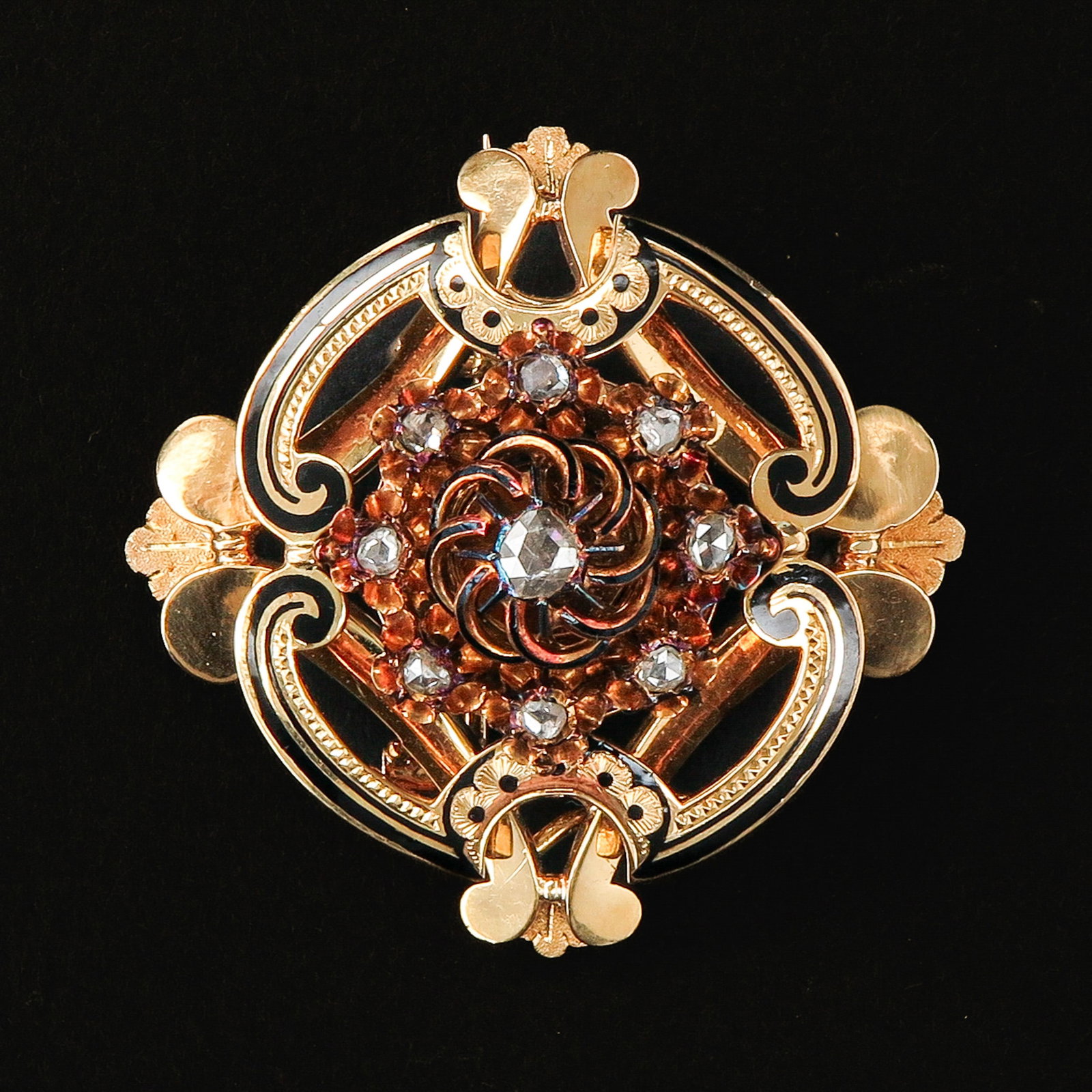 An 18KG Diamond Brooch (1 of 3)