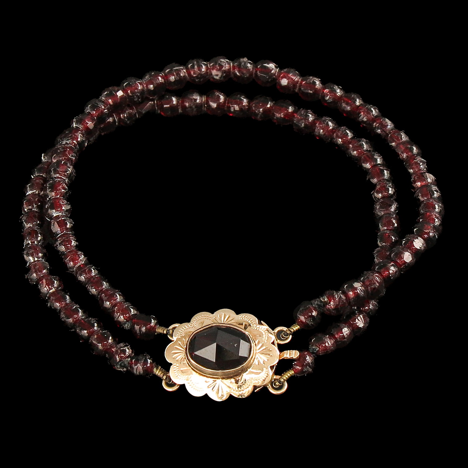 A Garnet Bracelet (1 of 5)