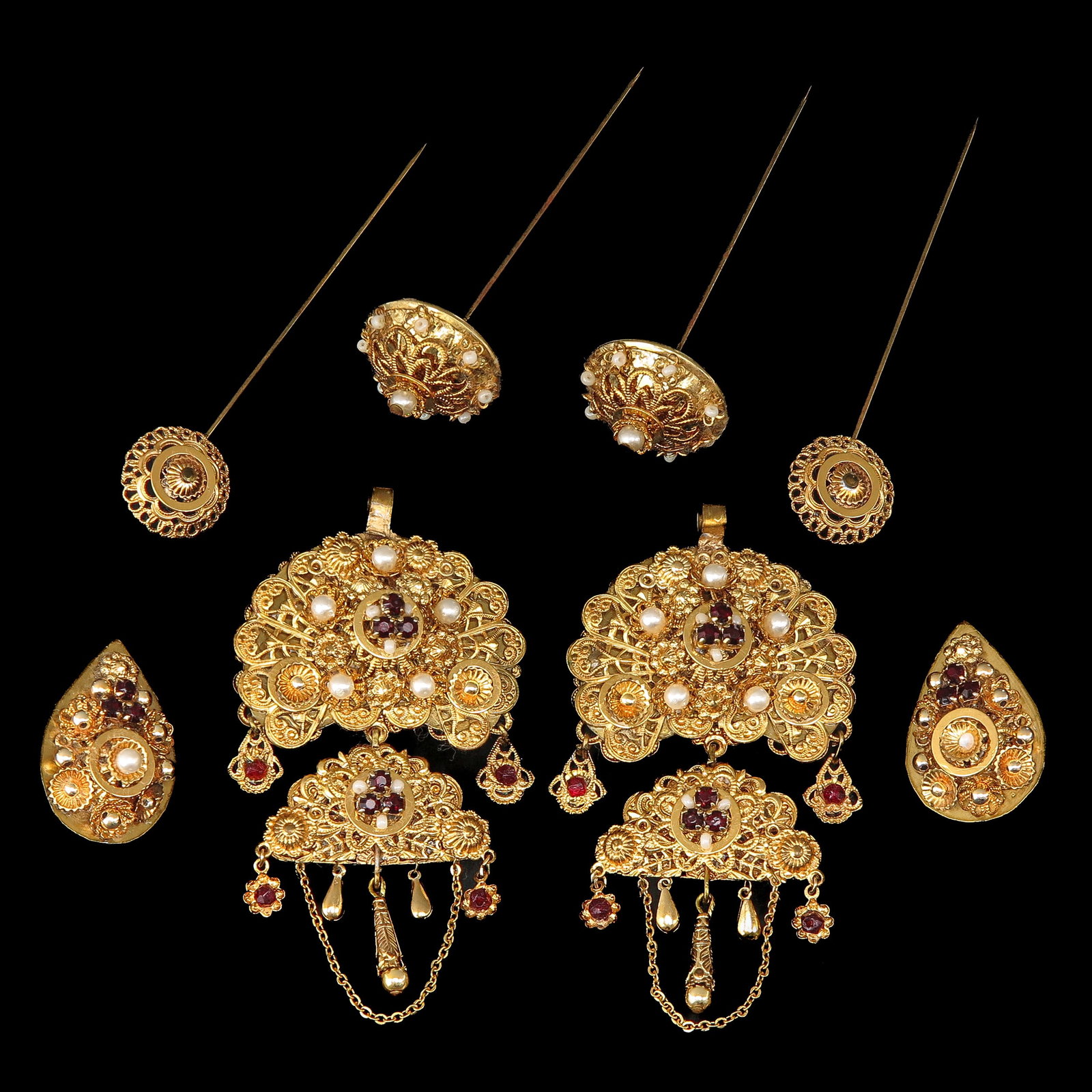A Group of Traditional Dutch Jewelry (1 of 9)