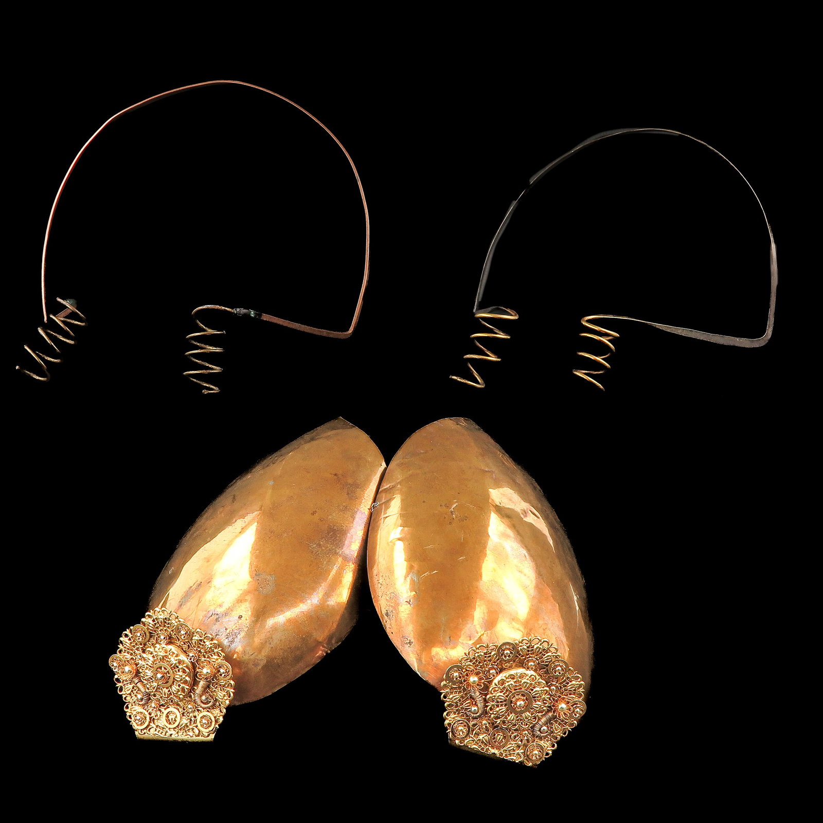 A Group of Traditional Dutch Jewelry (1 of 9)