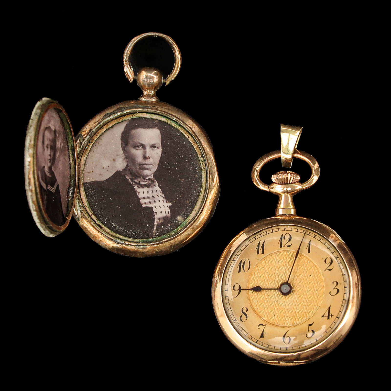 A Diverse Group of Items: consisting of photo medallion and 18 Krt. gold pocket watch, diameter 30 mm