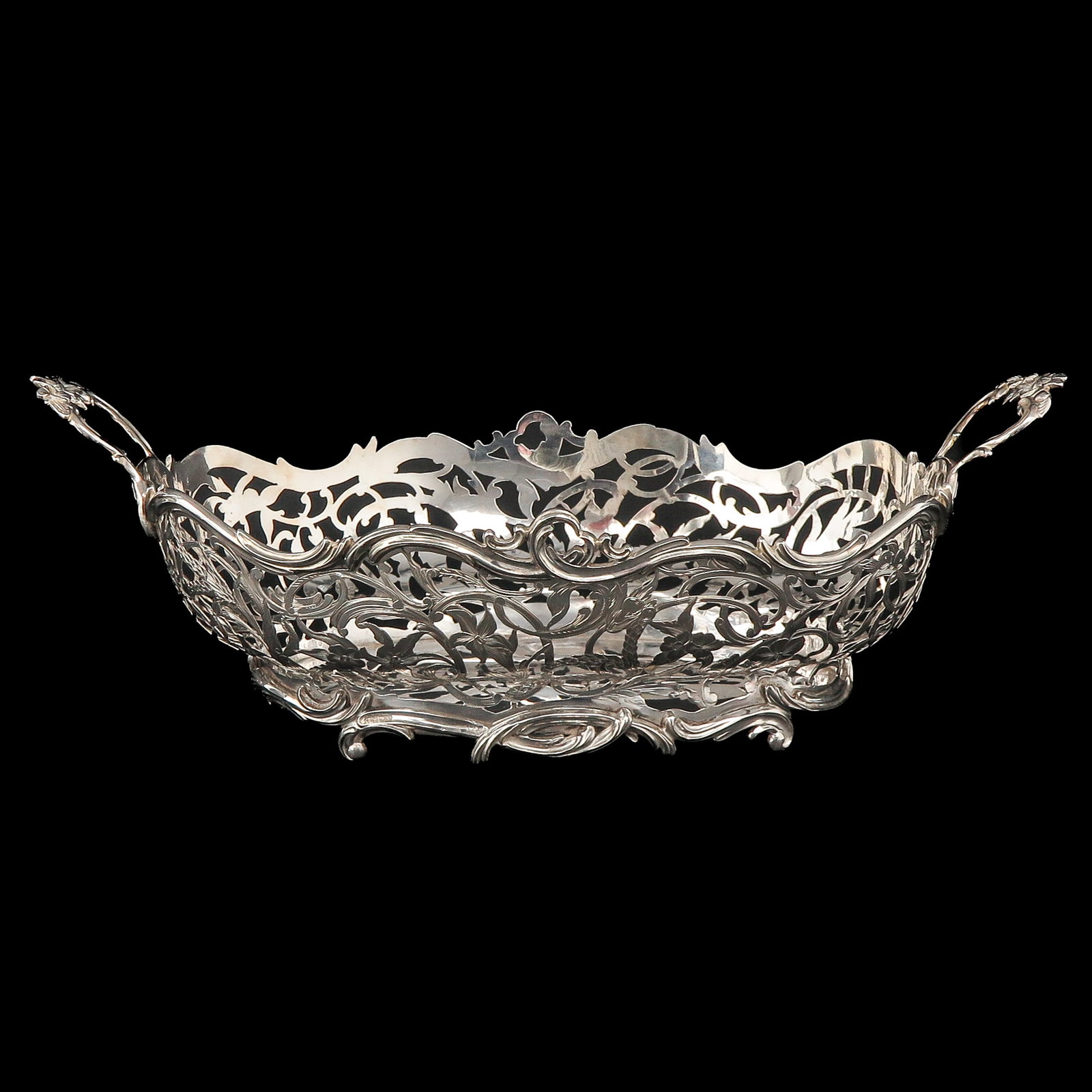 A Silver Breadbasket (1 of 8)