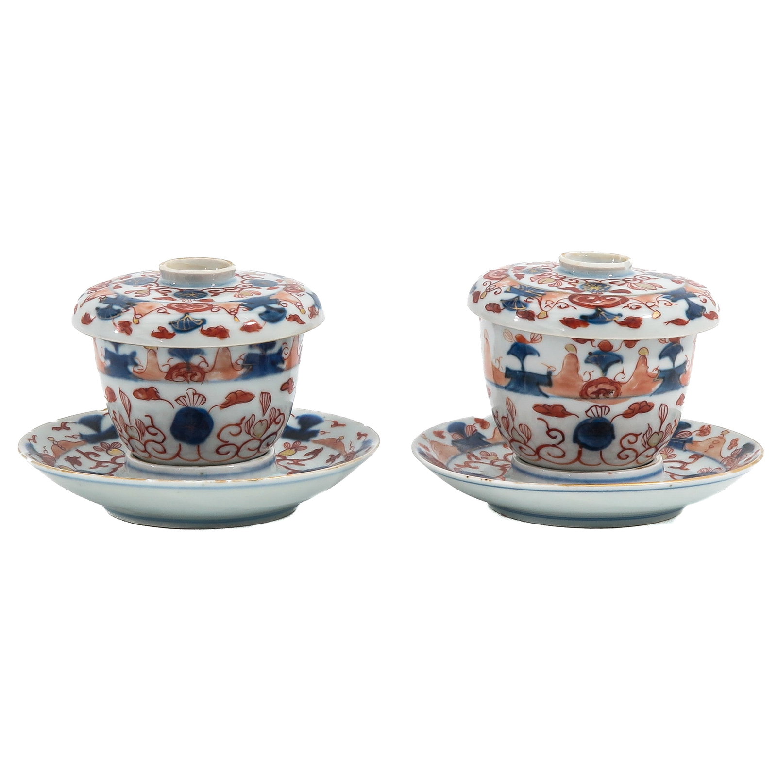 A Pair of Imari Covered Tea Bowl with Saucer (1 of 8)