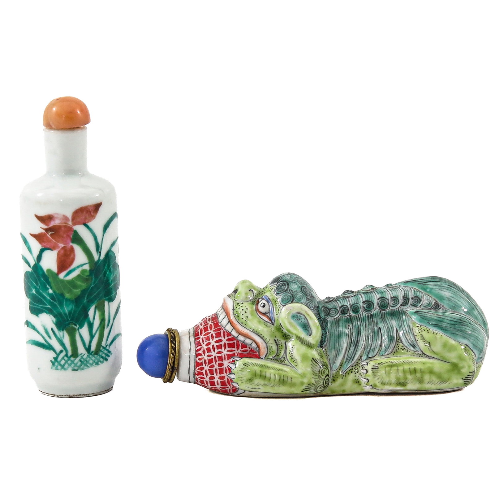 A Lot of 2 Snuff Bottles (1 of 6)