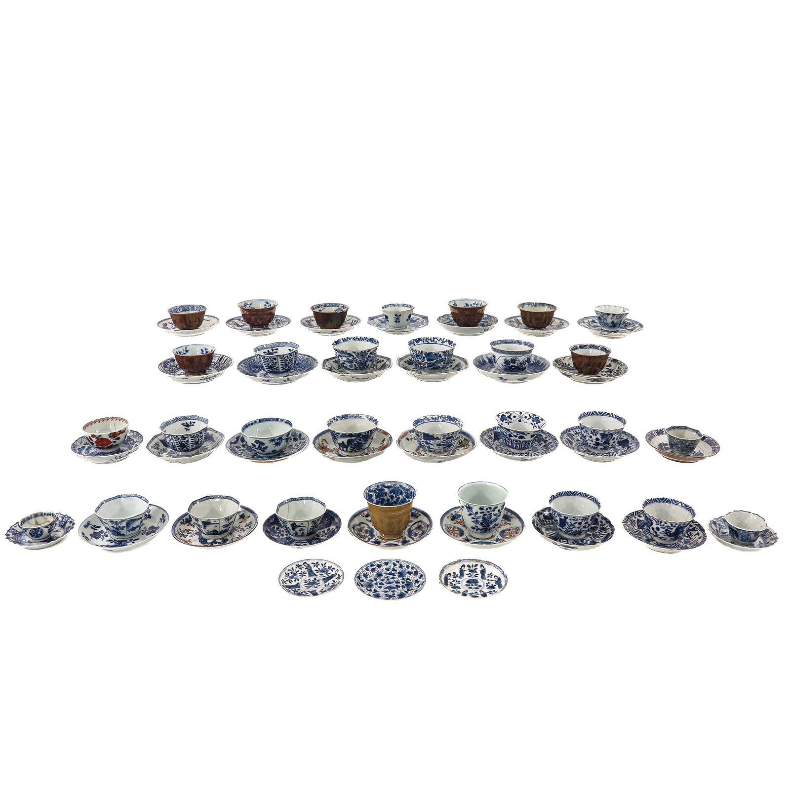 A Large Group of Cups and Saucers: In a variety of decors and sizes, including 18th Century, largest saucers are 14 cm in diameter, in diverse conditions.