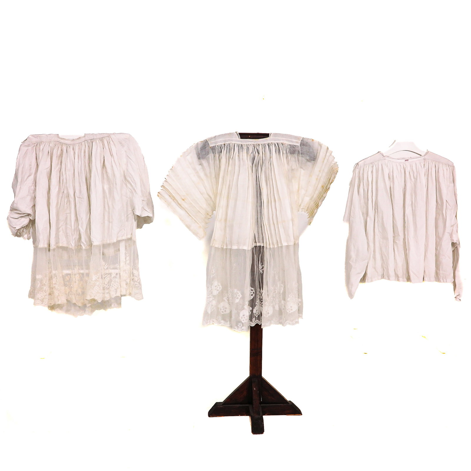 A Group of Liiturgical Vestments with Fine Antique Lace: consisting of 3 pieces of liturgical vestments, with fine antique lace, Brussels/Brugge, 18th/19th century, longest 90 cm.