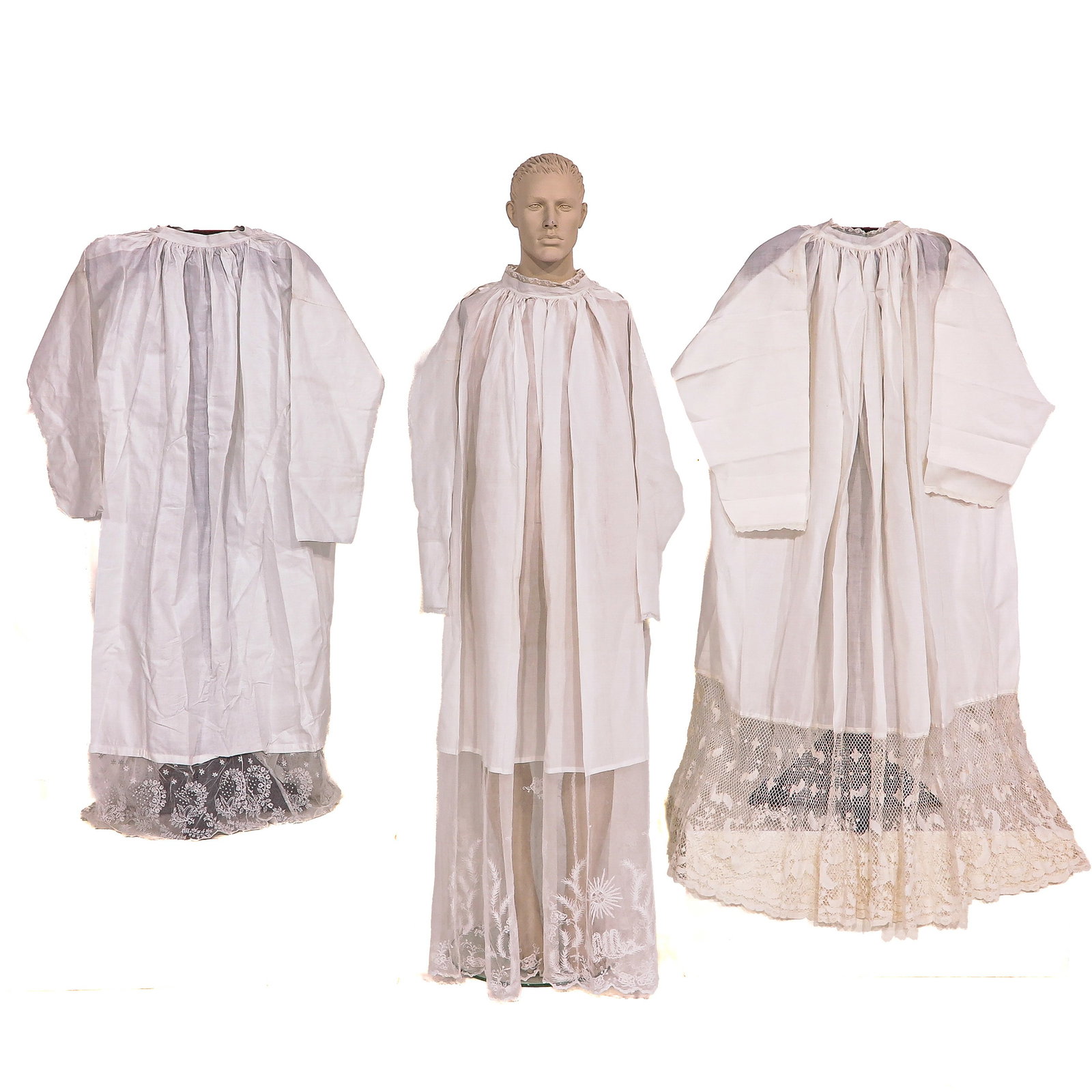 A Group of Liiturgical Vestments with Fine Antique Lace: consisting of 3 pieces of liturgical vestments, with fine antique lace, Brussels/Brugge 18th/19th century, longest 160 cm.