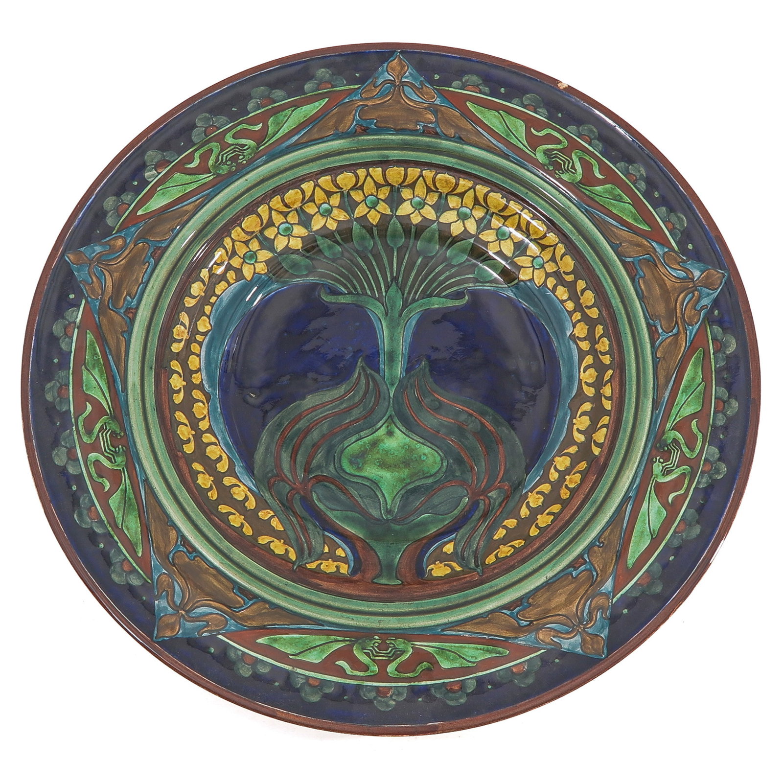 A Rozenburg Wall plate: Rozenburg, Art Nouveau, decorated with a stylized floral motif, diameter 39 cm.