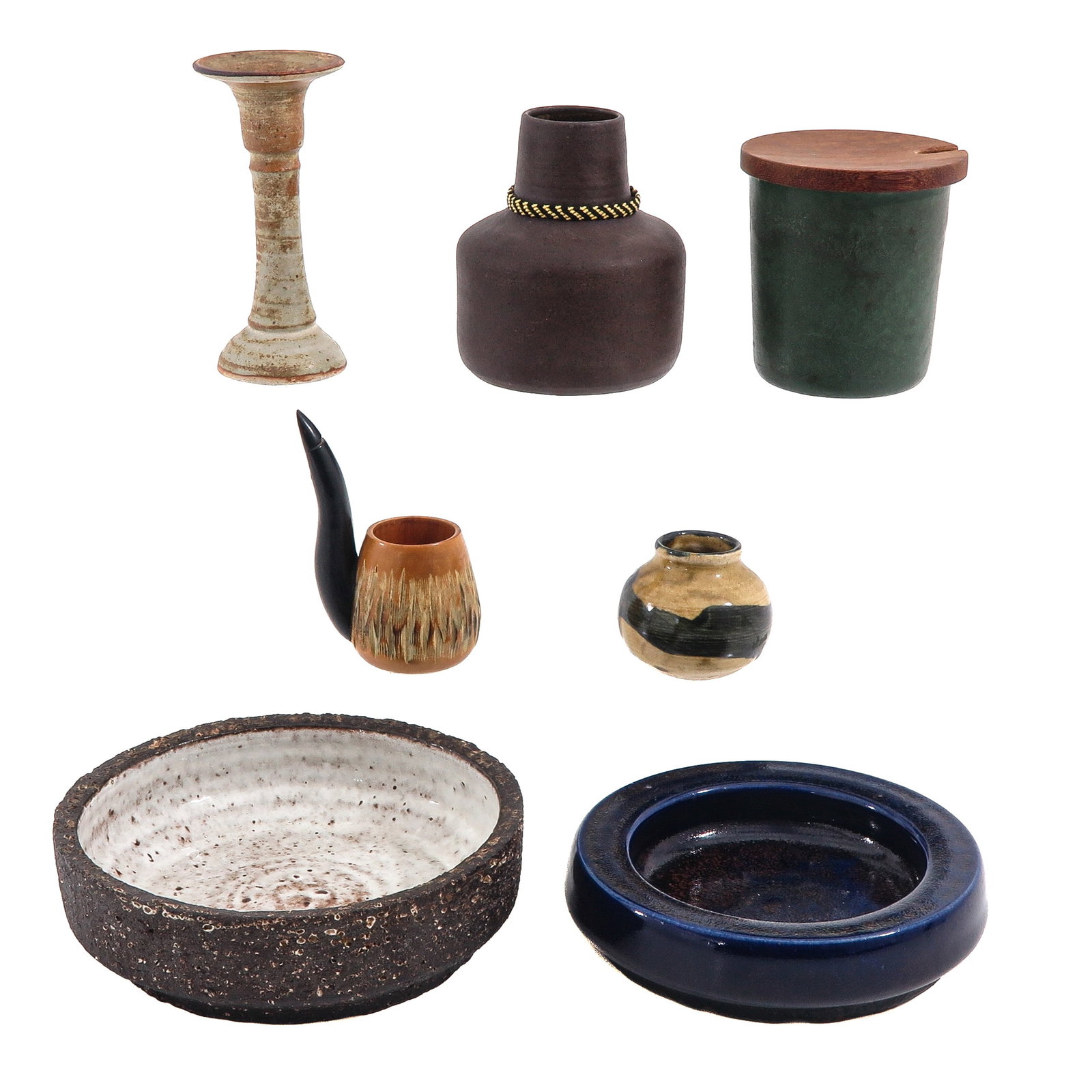 A Group of Ceramic Objects: of seven ceramic objects, including Zaalberg Holland, tallest 14 cm.