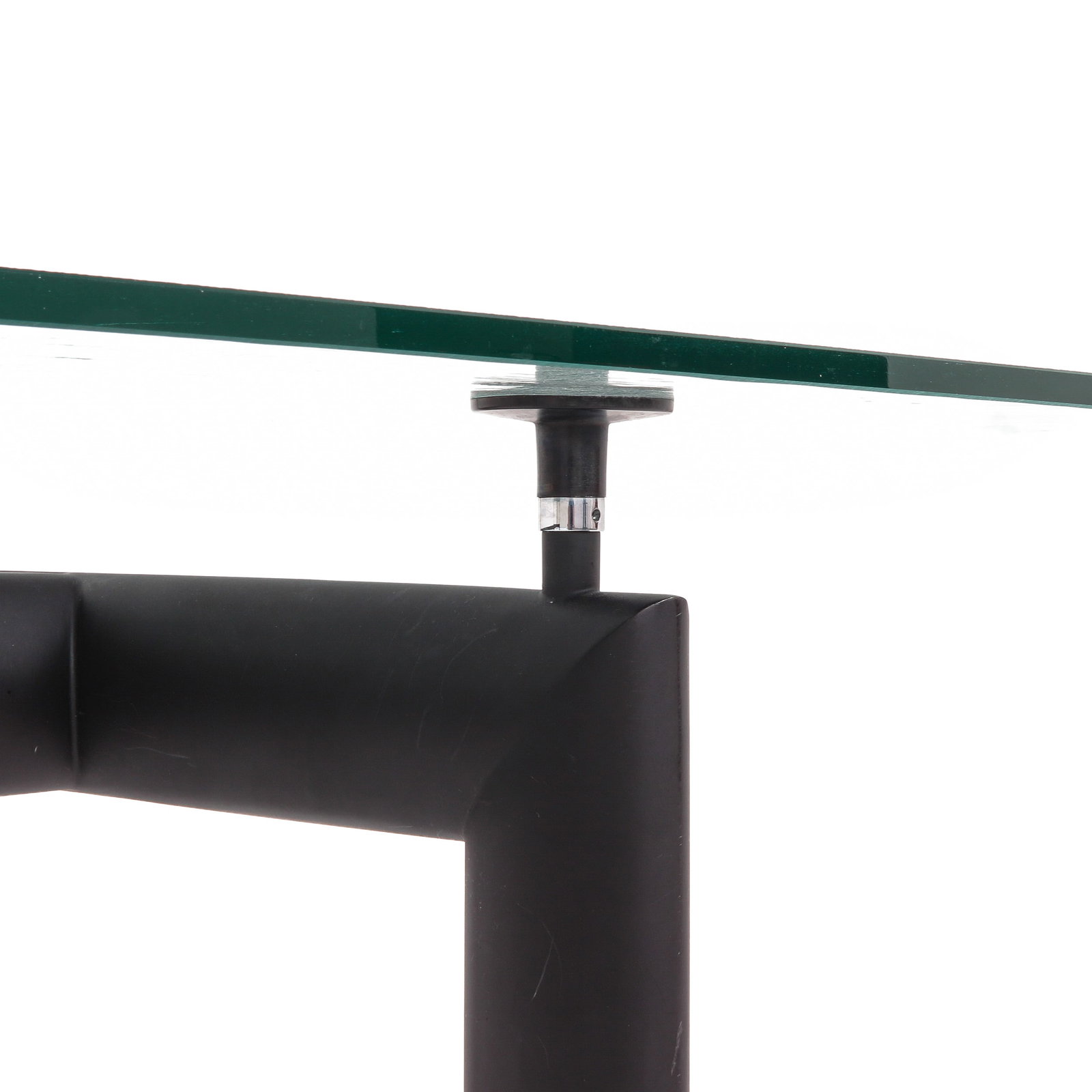 An LC6 Dining Table - 6