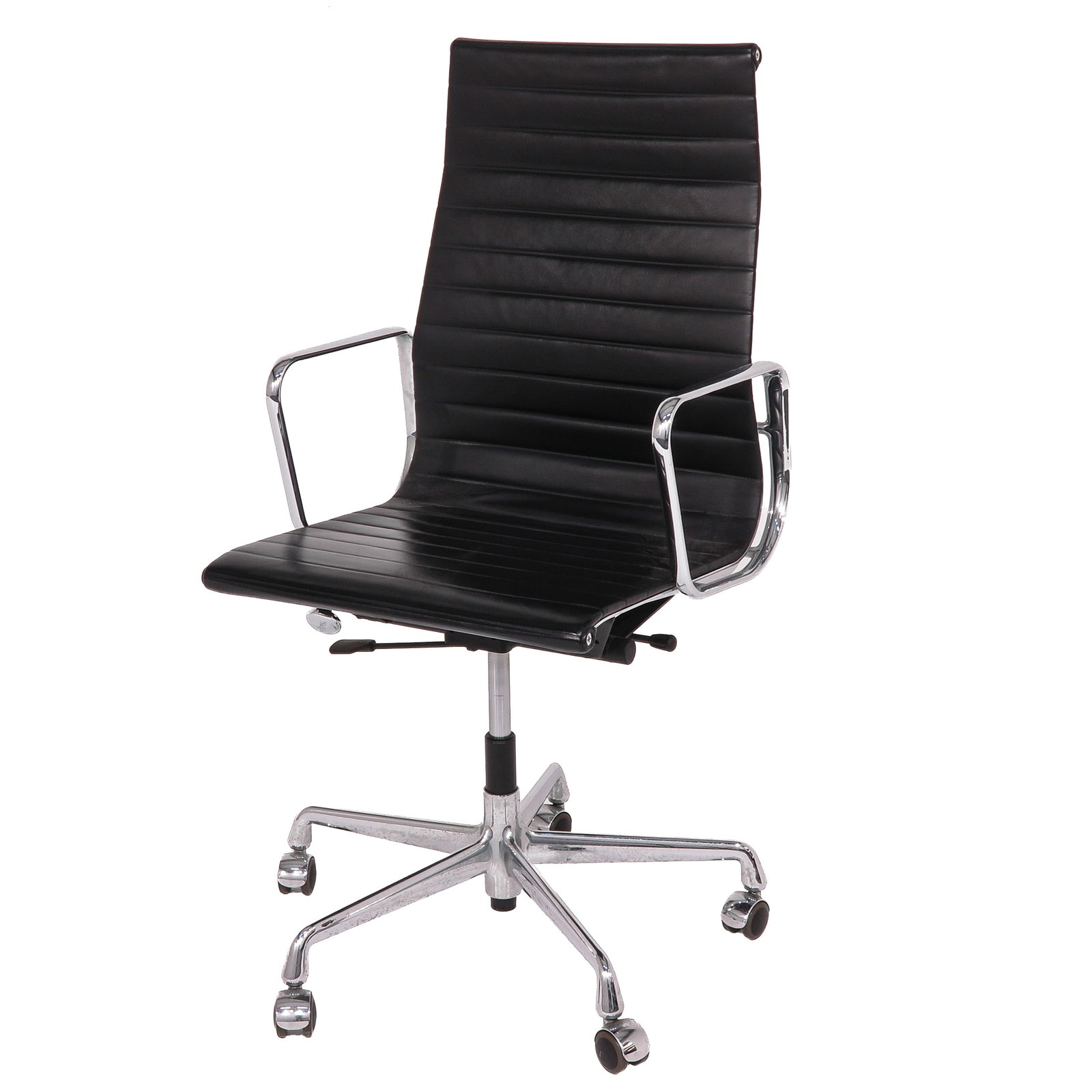 A Charles and Ray Eames Office Chair: executed in black leather with chrome-plated metal armrests, design Charles and Ray Eames, base on wheels, height 113 cm.