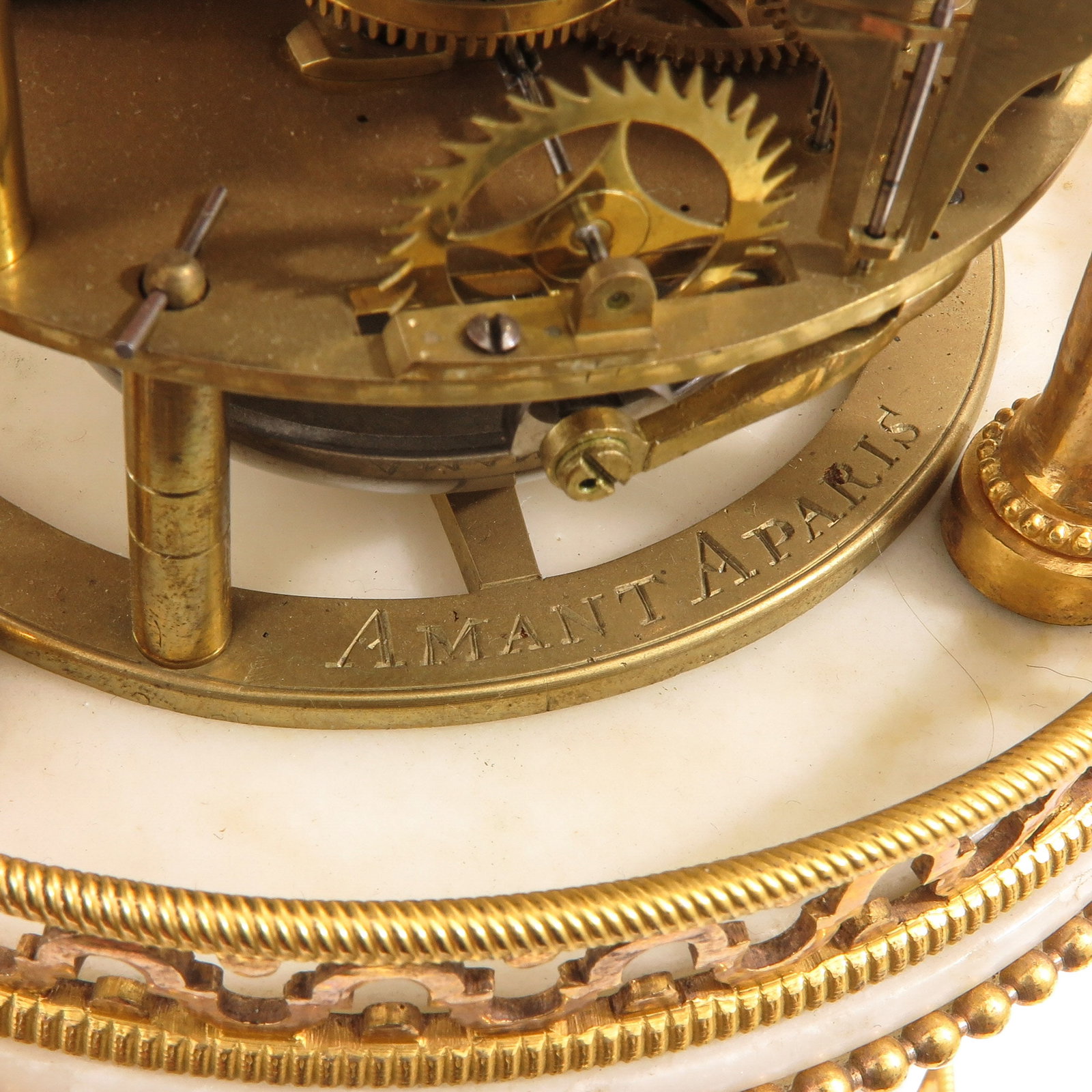 A Cercles Tournants Clock - 6