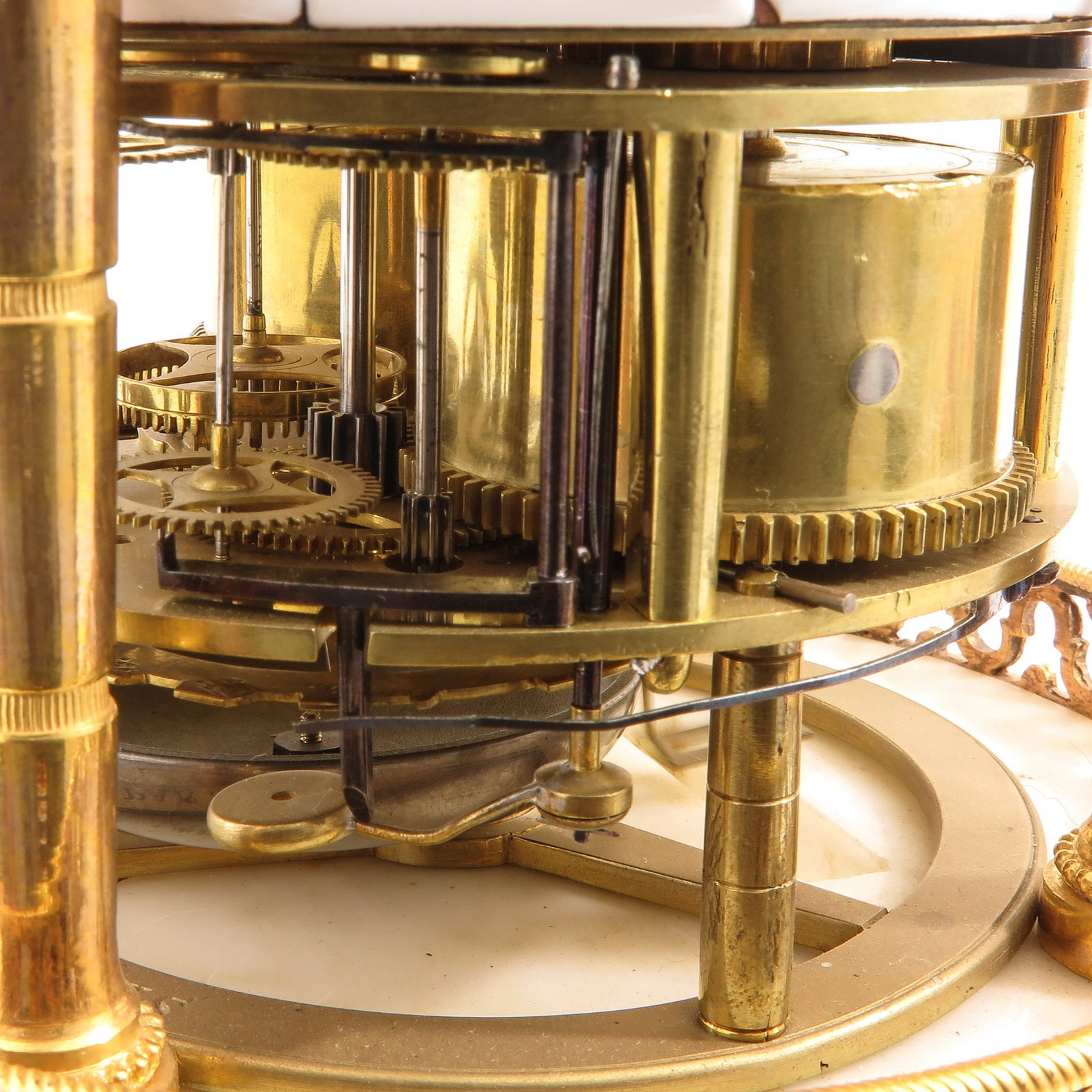A Cercles Tournants Clock - 8