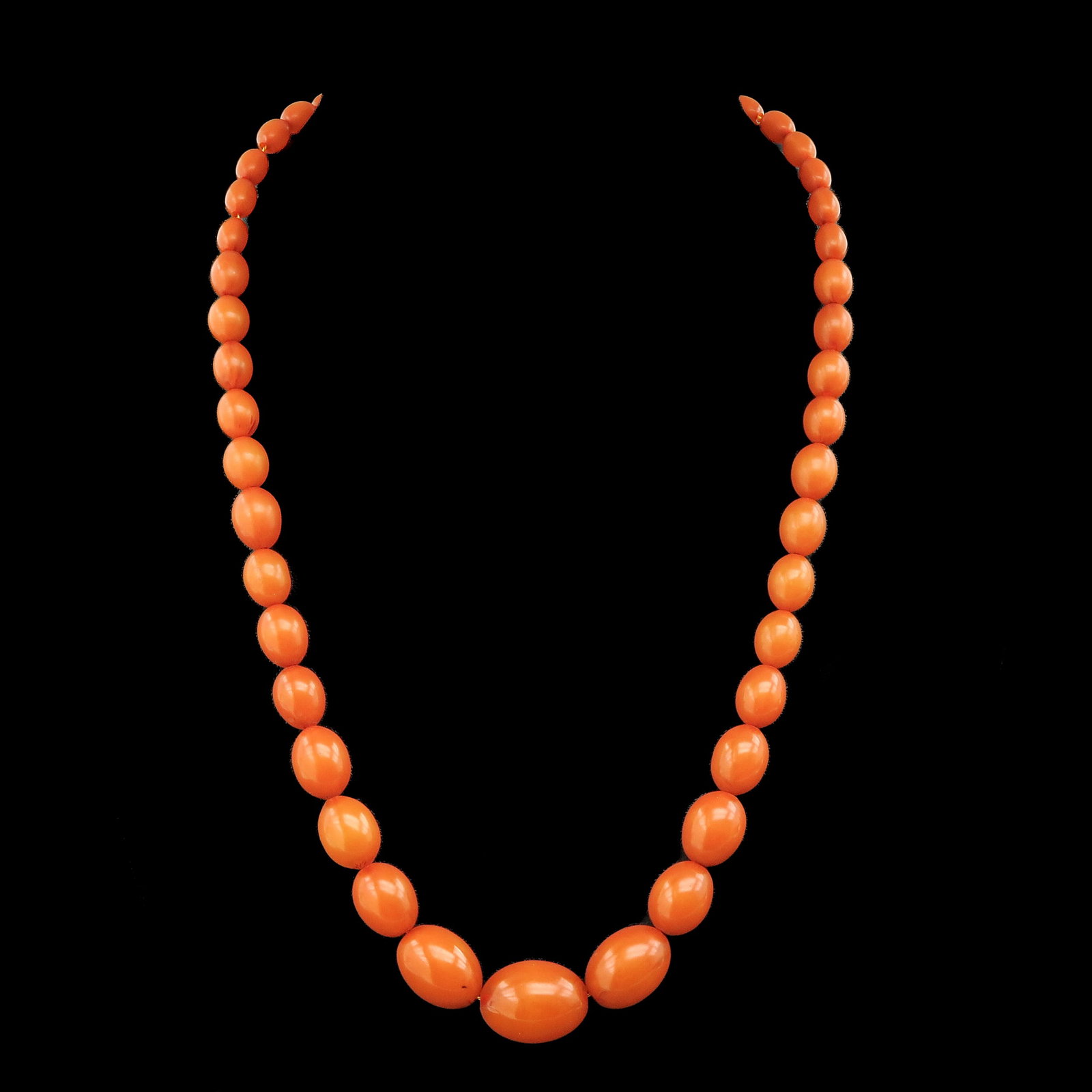 An Amber Necklace (1 of 6)