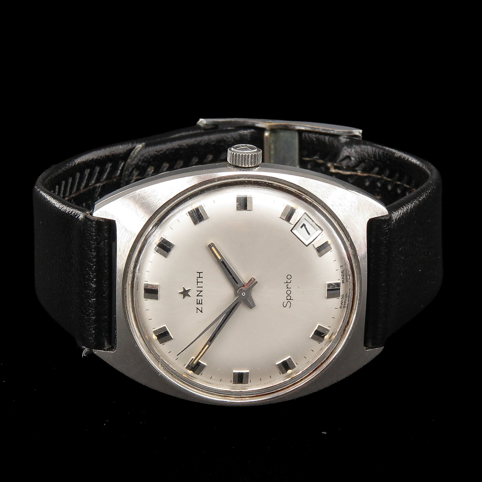 A Men's Zenith Watch: Zenith, Sporto, manual winding, case diameter 32 mm.
