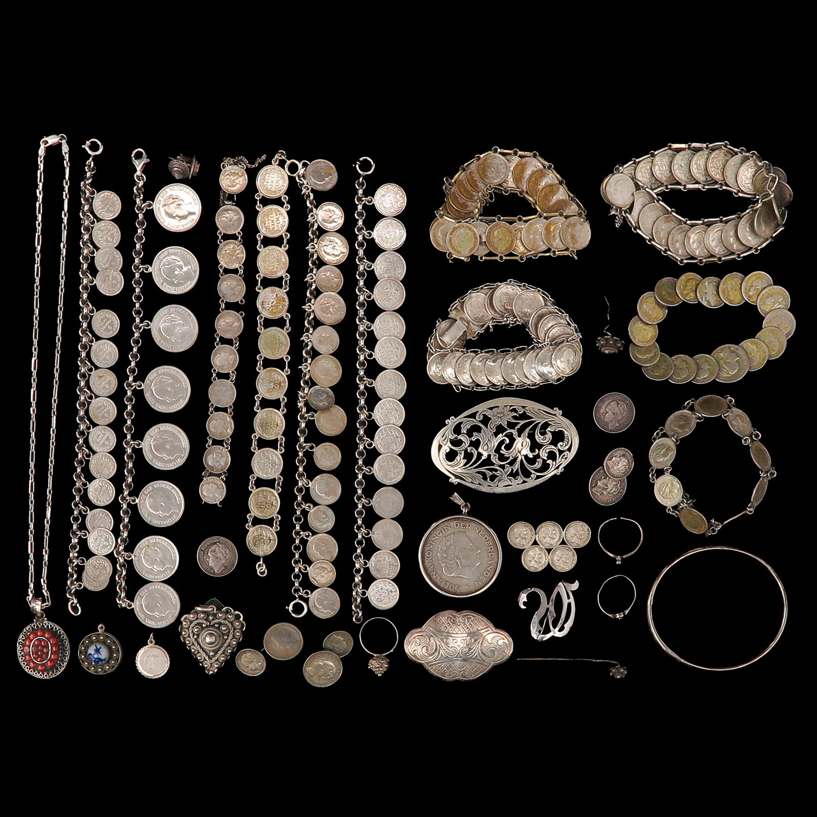 A Diverse Collection of Jewelry (1 of 10)