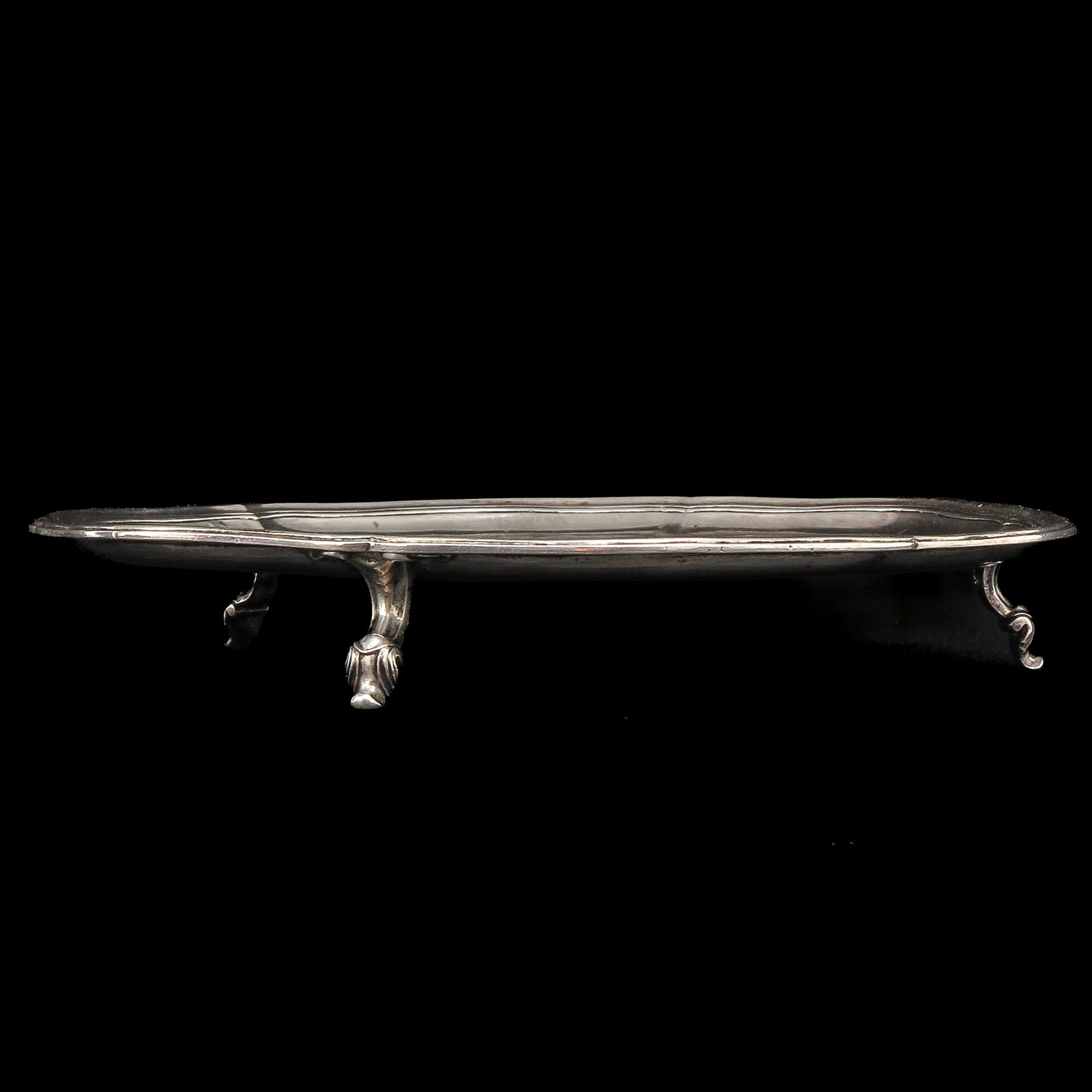 A Silver Cabaret - 4