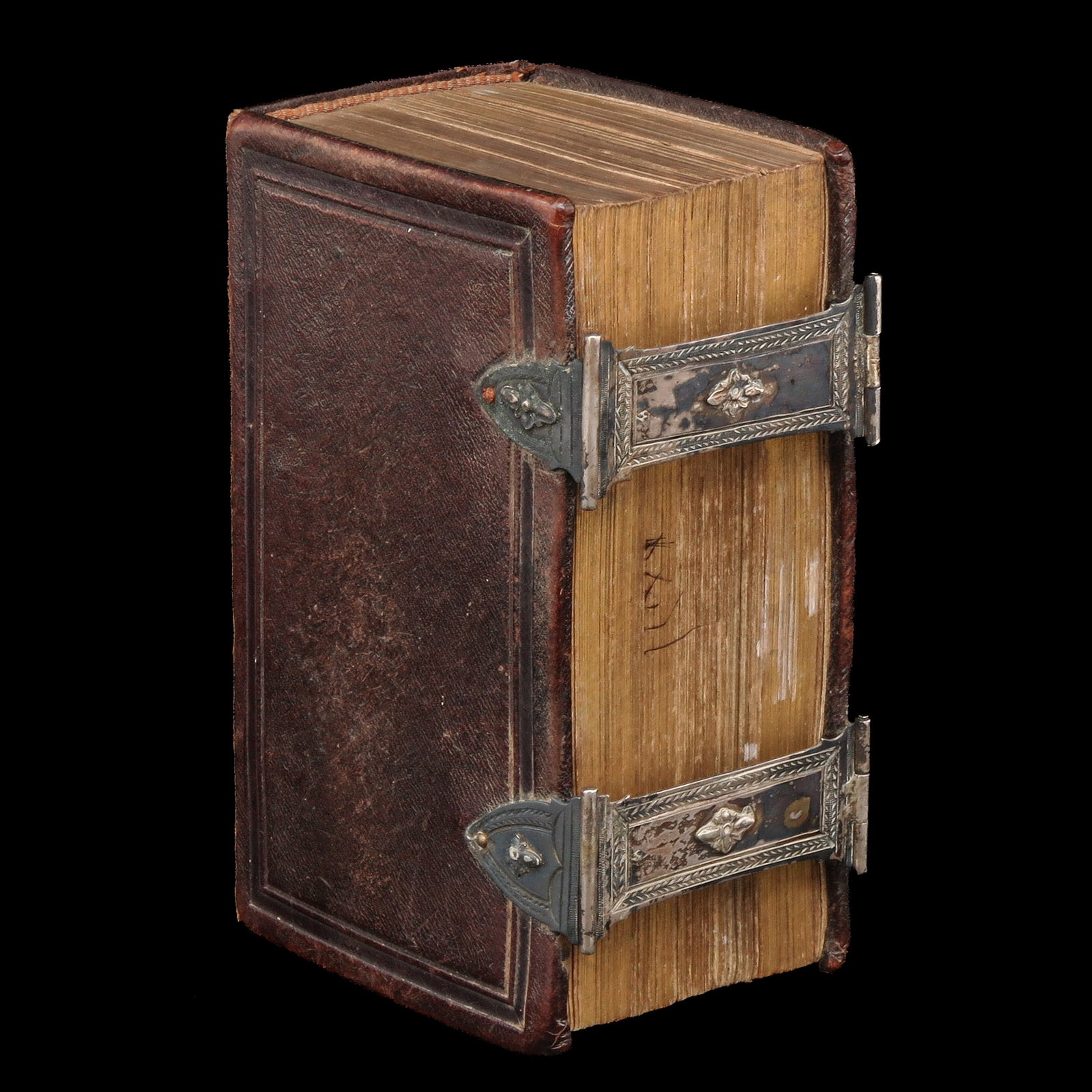 A Bible: with double silver clasp, 6 x 16 x 10 cm.