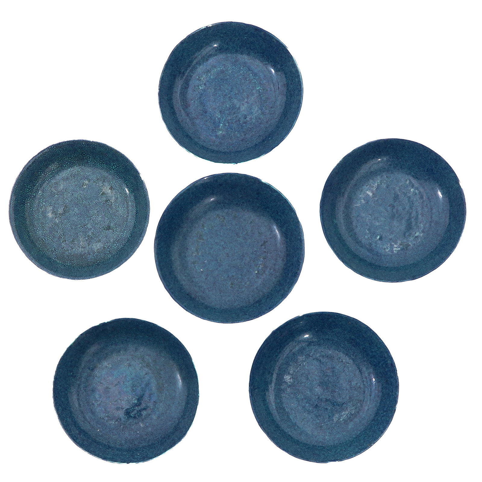 A Group of 6 Monochrome Blue Glazed Dishes: 10 cm. in diameter.