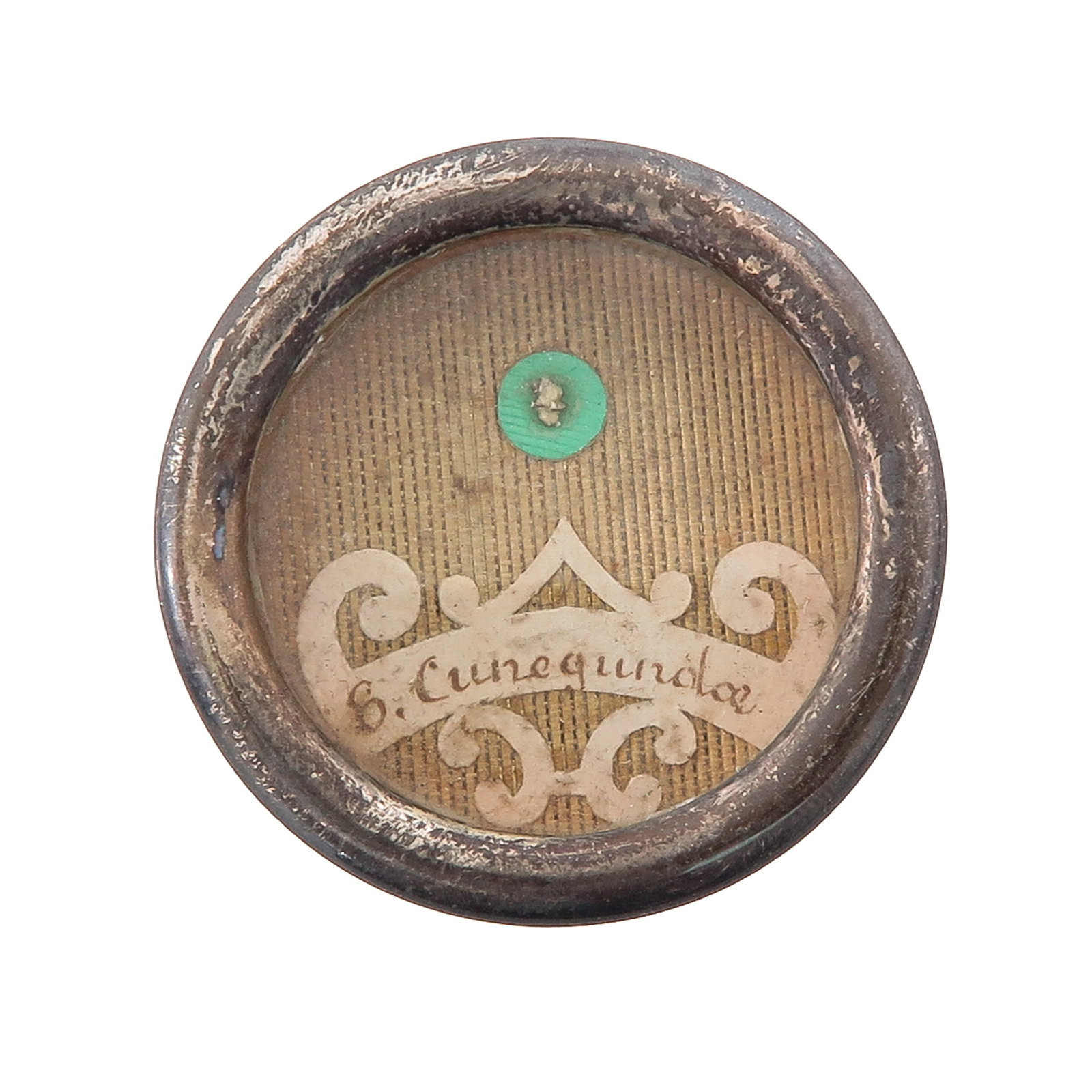 A Sealed Theca: containing relic of Saint Cunegonde, empress, patron saint of among others pregnant women and children, with certificate, you are purchasing the theca, the relic is a gift, diameter 4 cm.