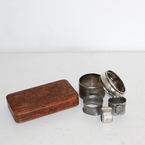 Silver: Lot of napkin rings and box for knitting, some silver