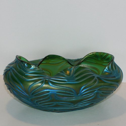 Loetz Iridescent Glass Vase Formosa Decor 1905: 13 x 30 x 21 cm