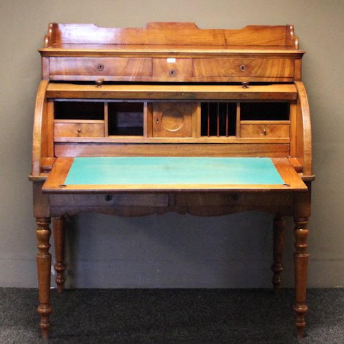 19th Century Biedermeier Roll Top Desk: Mahogany, 124 x 76 x 140 cm