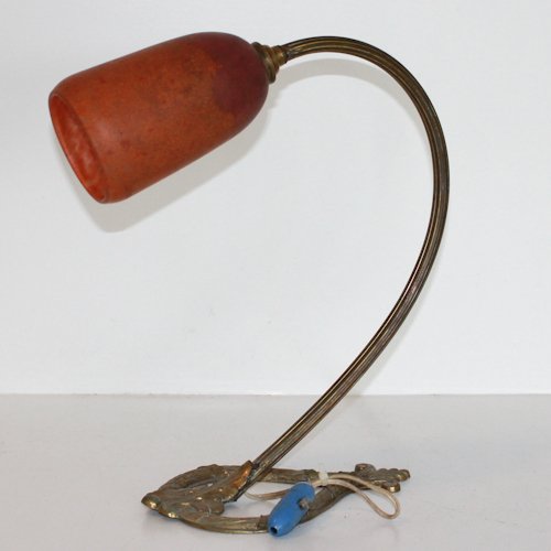 Signed Daum Nancy Desk Lamp: 30 x 34 cm