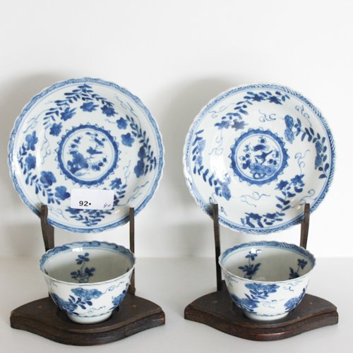 Lot of 18th Century China Porcelain Cups & Saucers: consisting of 4, plates measure 12 cm in diameter, cups are 5 x 8 x 8 cm