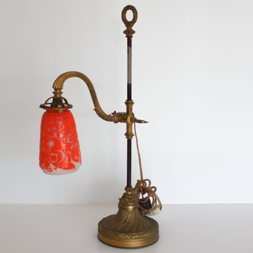 Art Nouveau Signed Daum Nancy Table Lamp: globe signed Daum Nancy, 50 x 30 x 16 cm