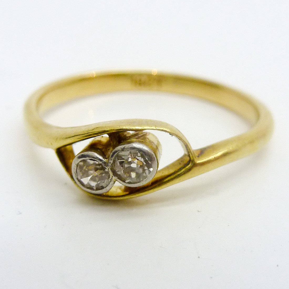 18KG Ladies Diamond Ring (1 of 1)