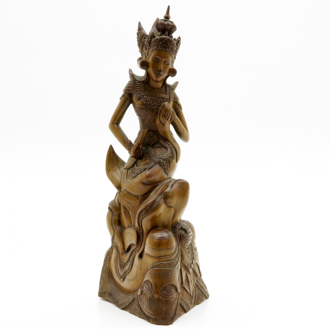 Indonesian Carved Wood Sculpture: 36 cm tall.