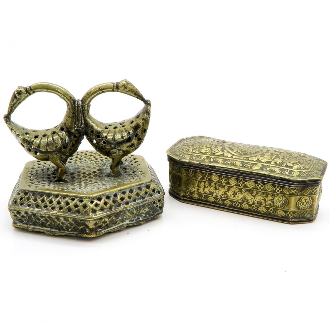 Lot of 2 Indonesian Copper Items: Box is 11 cm long.