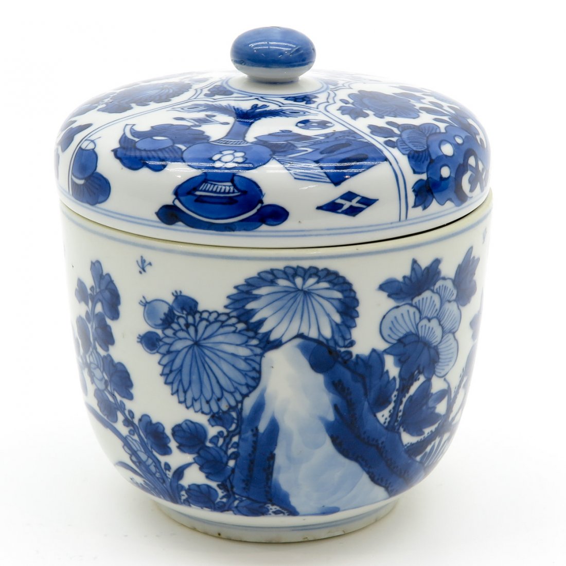 China Porcelain Lidded Jar (1 of 7)