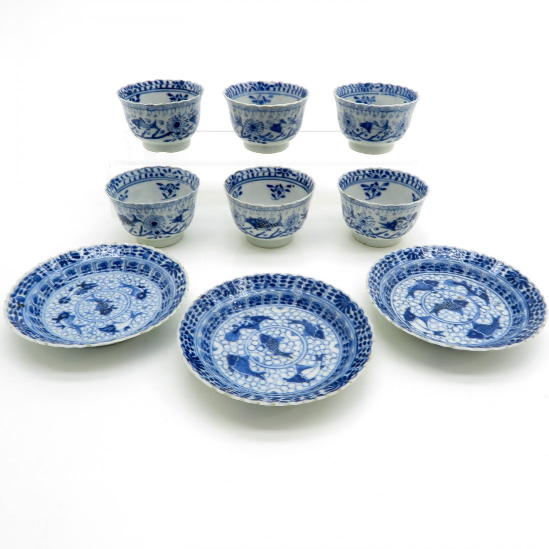 Lot of Kangxi Period Cups and Saucers (1 of 3)