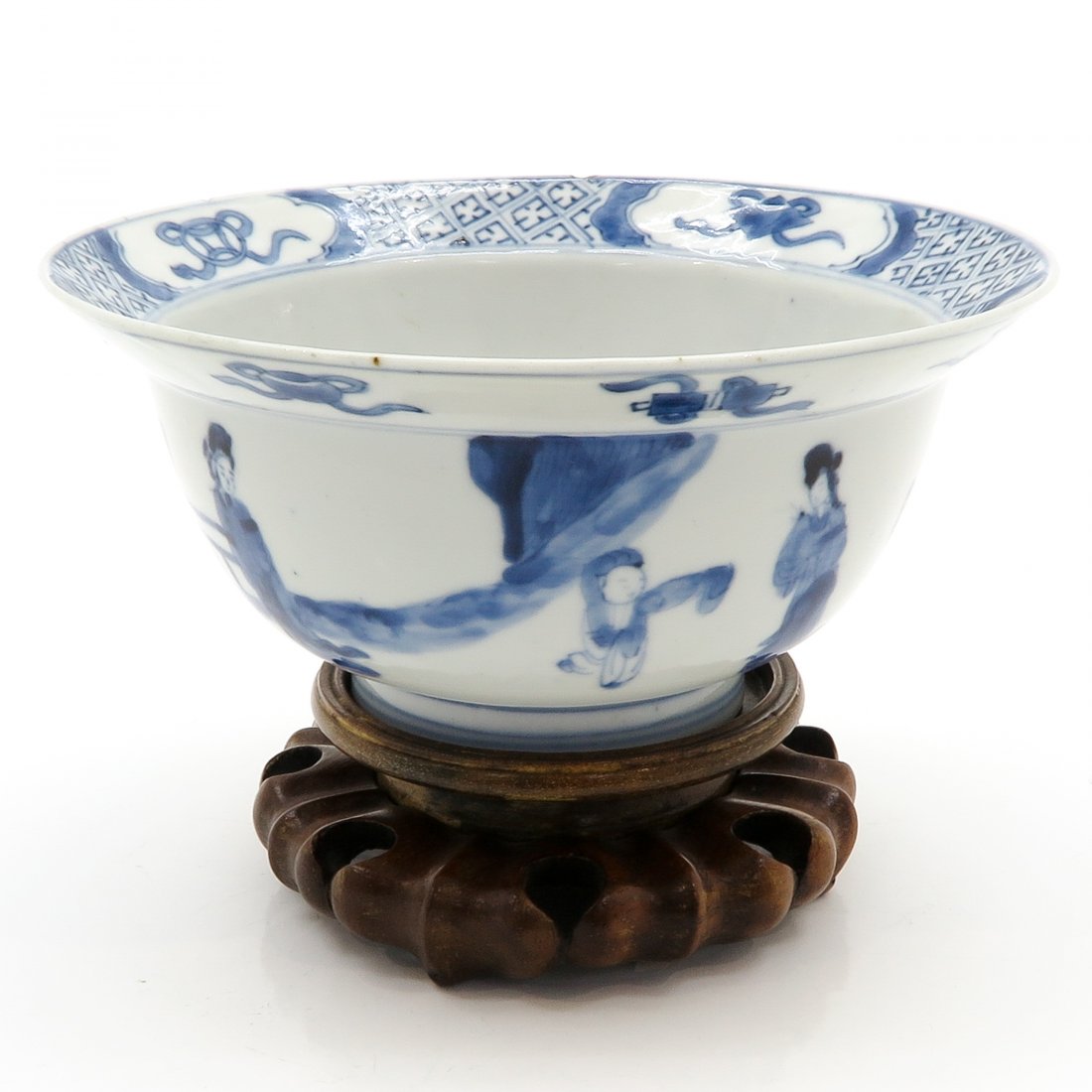 Kangxi Period Flared Rim Bowl (1 of 6)