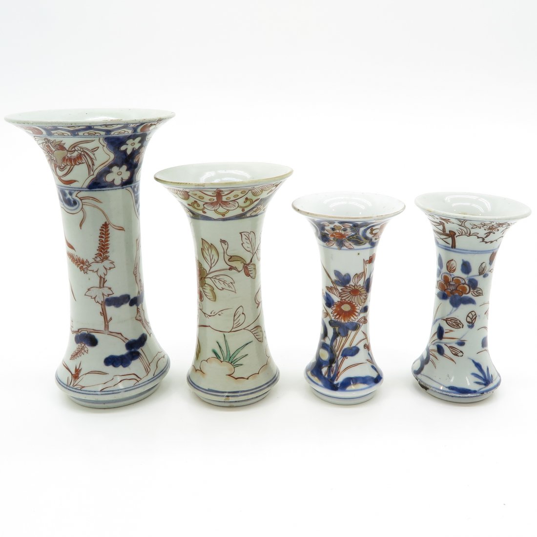 Lot of 4 Imari Vases: Tallest is 26 cm.