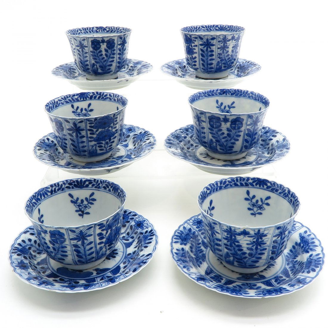 Lot Kangxi Period Cups and Saucers (1 of 3)