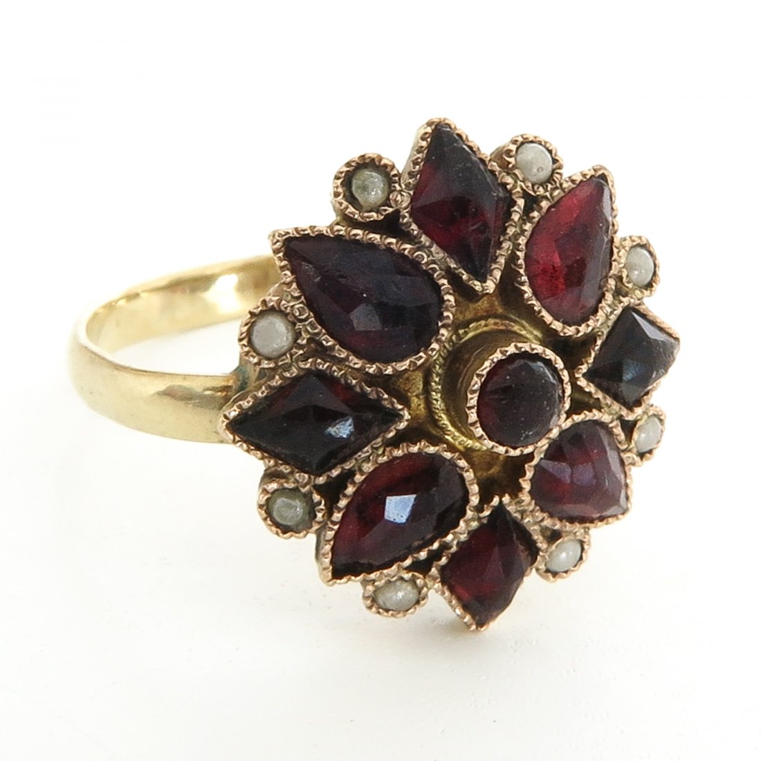 14KG Ladies Garnet Ring (1 of 1)