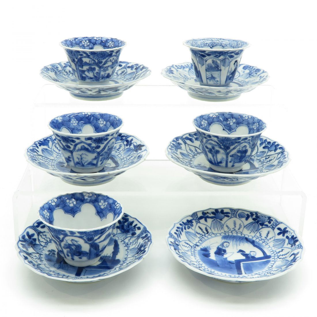 Lot of Kangxi Period Cups and Saucers (1 of 3)