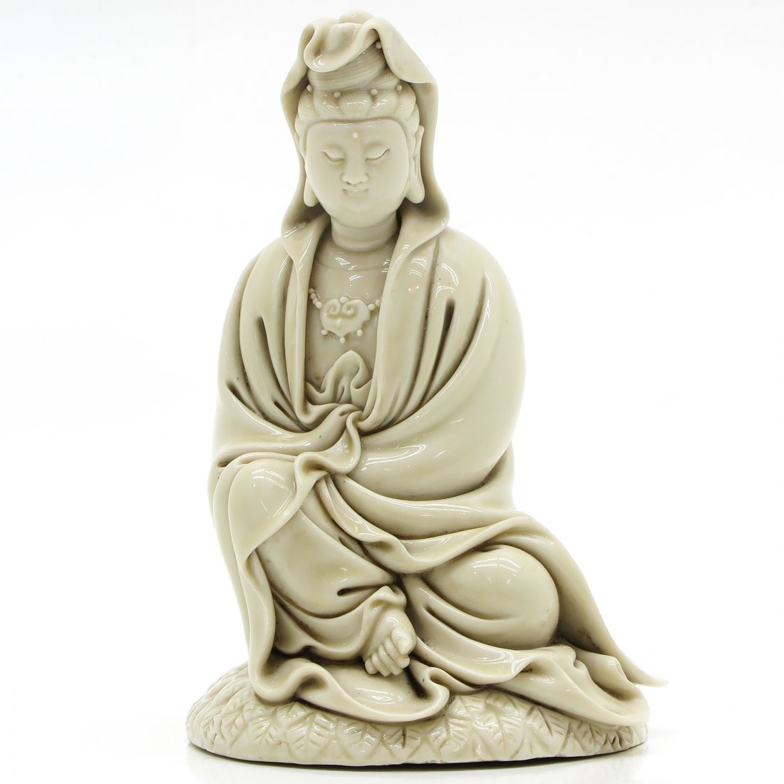 Blanc de Chine Quan Yin Sculpture (1 of 6)