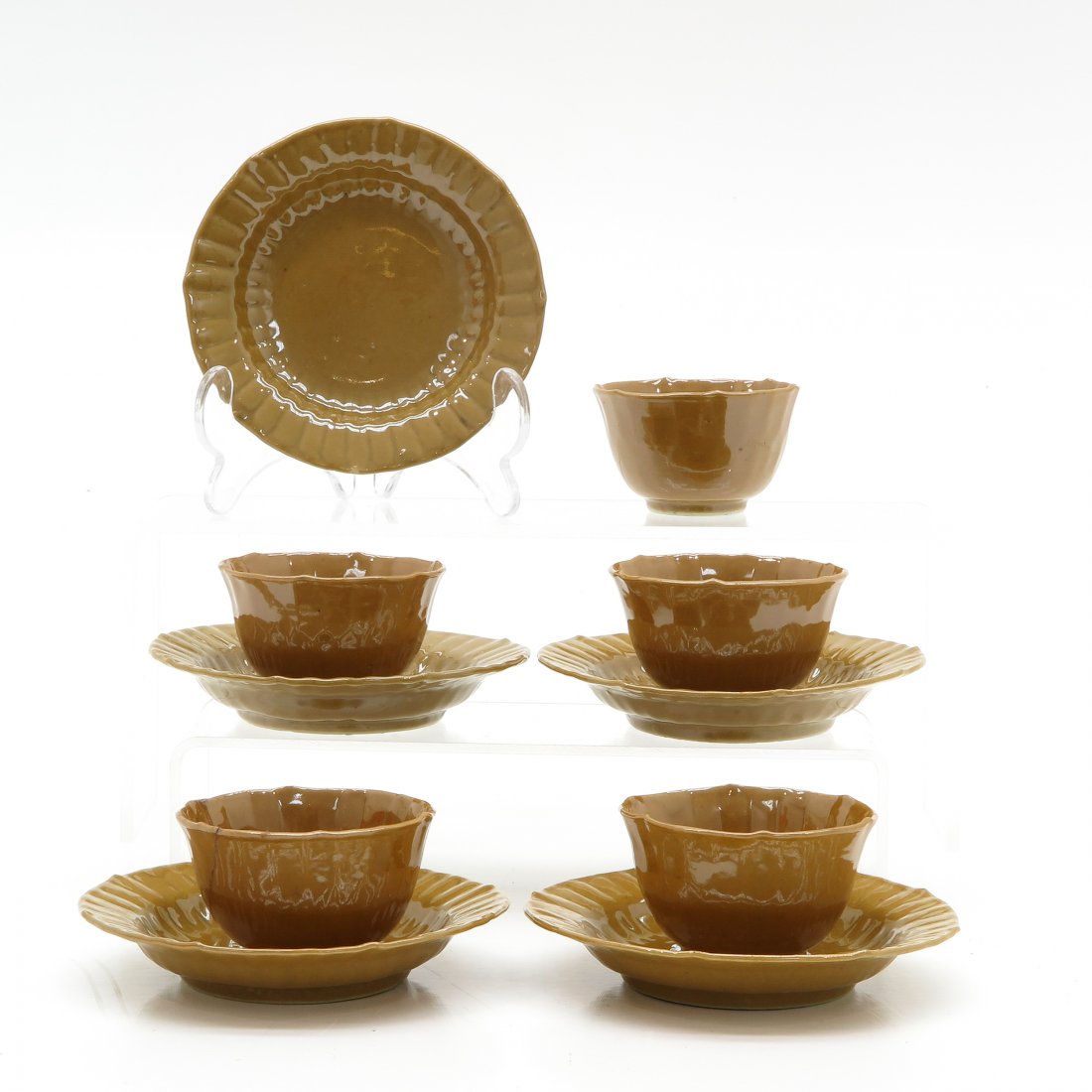 Lot of 18th Century China Porcelain Cups and Saucers (1 of 3)