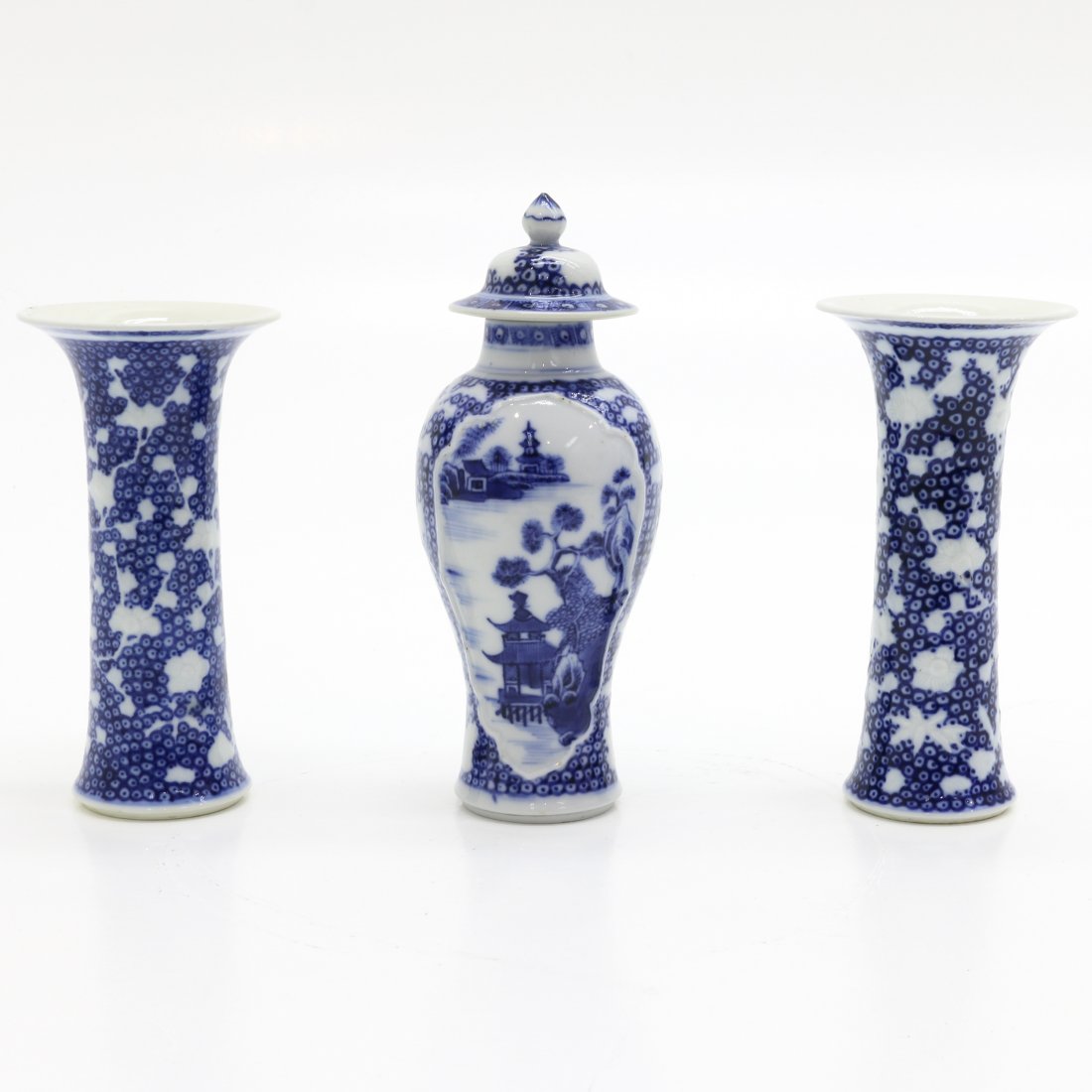 China Porcelain Kangxi Period Garniture Set (1 of 6)