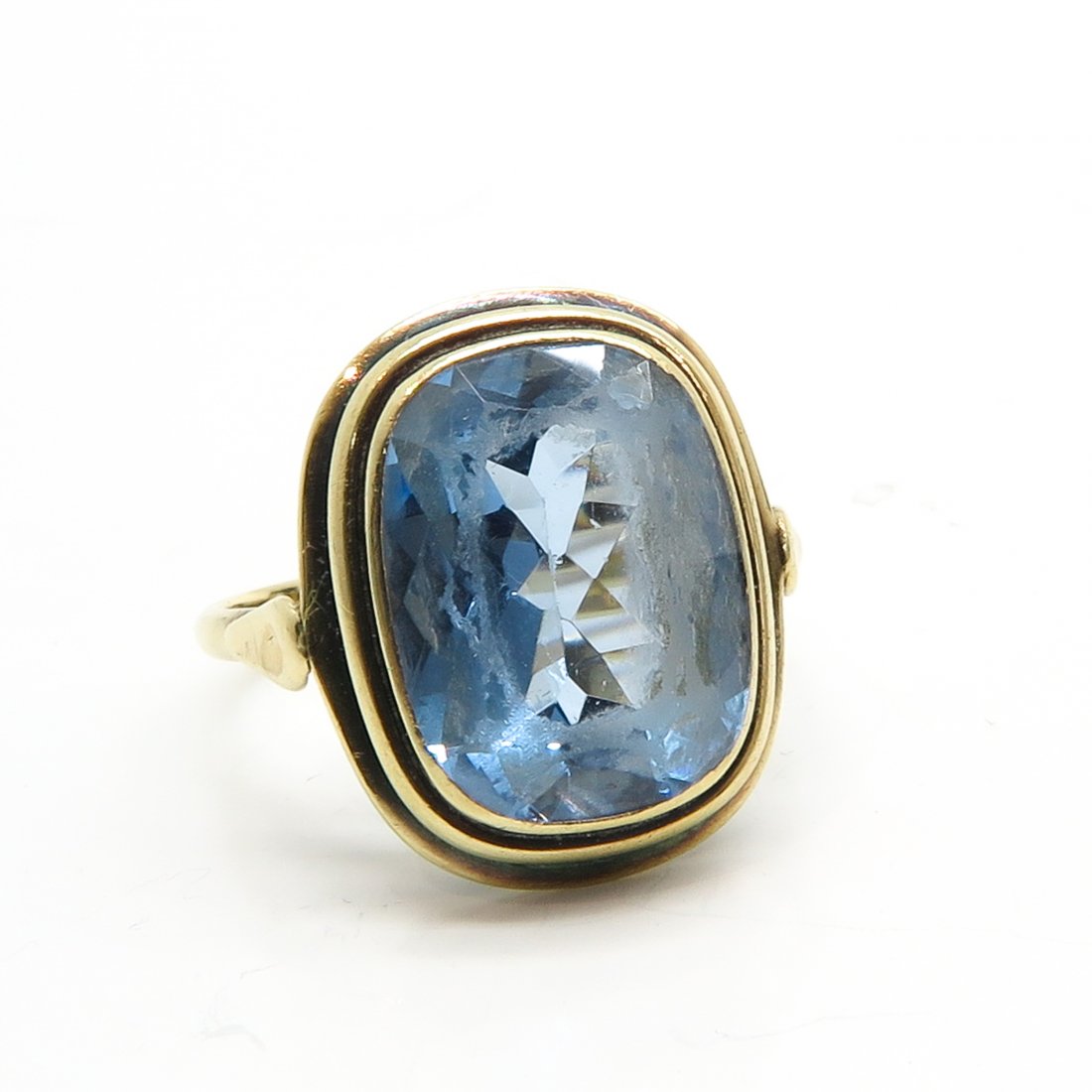 14KG Ladies Ring (1 of 1)