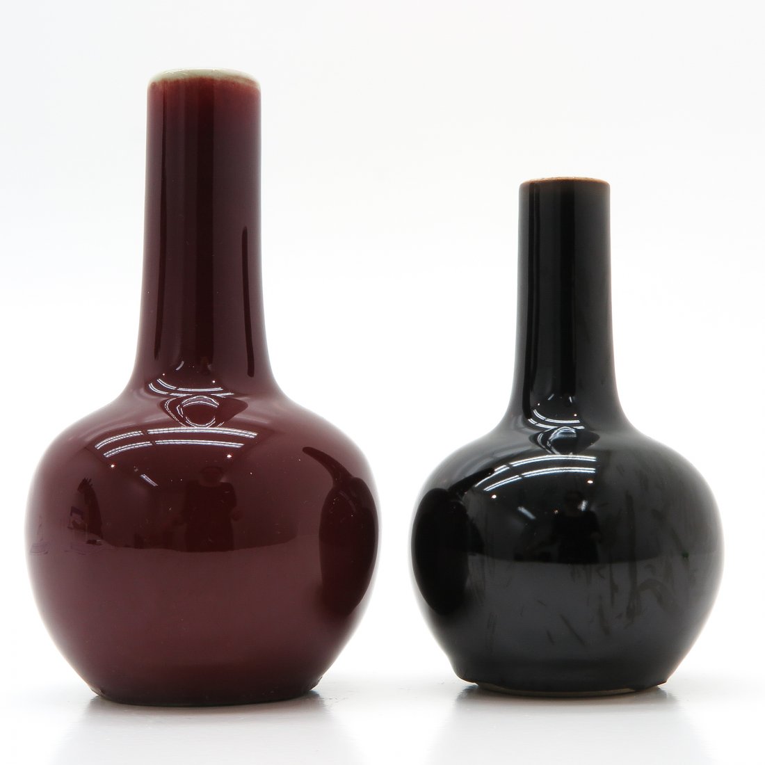 Lot of 2 China Porcelain Vases: Including Sang de Boeuf decor, 20 cm. tall.