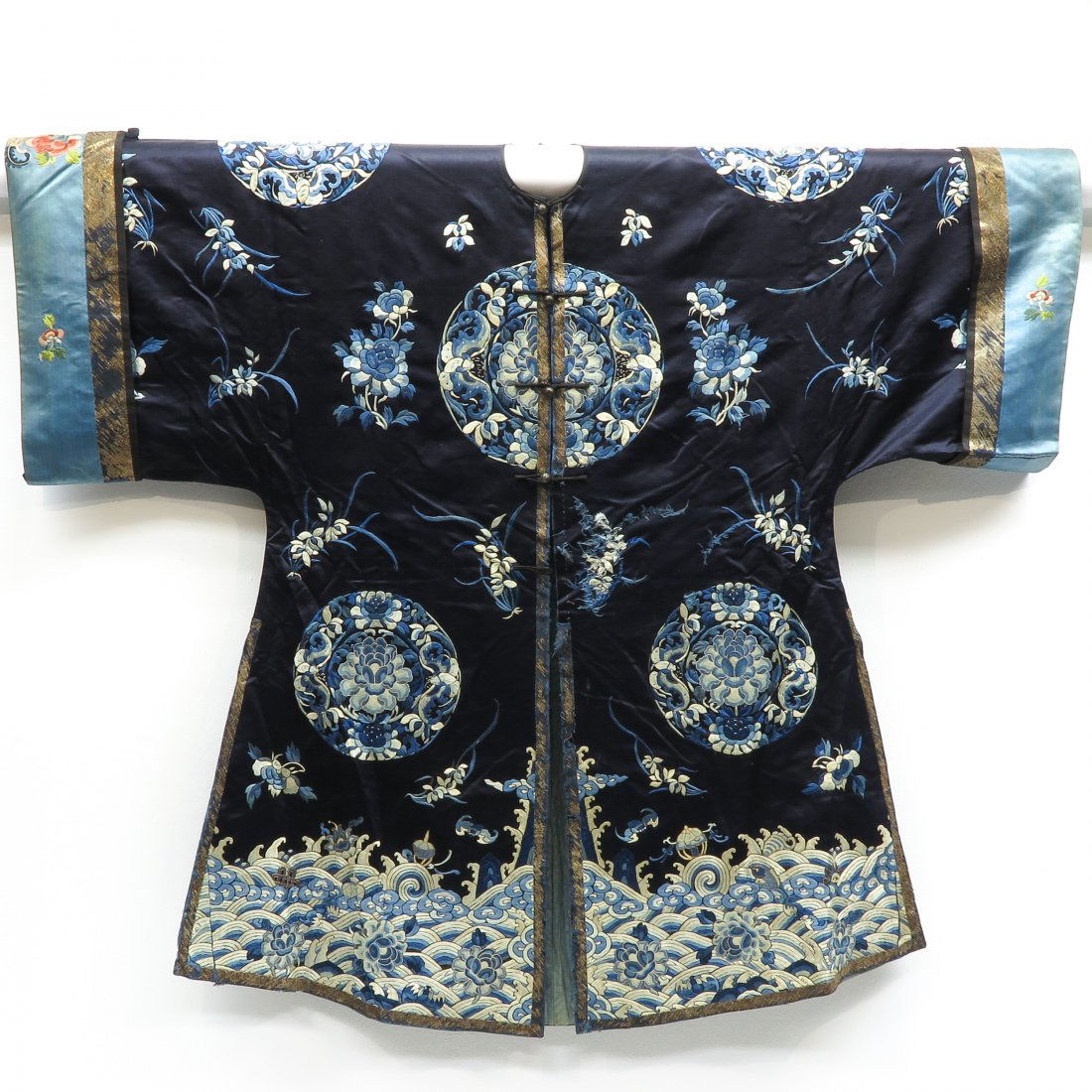 Embroidered Silk Chinese Jacket (1 of 5)