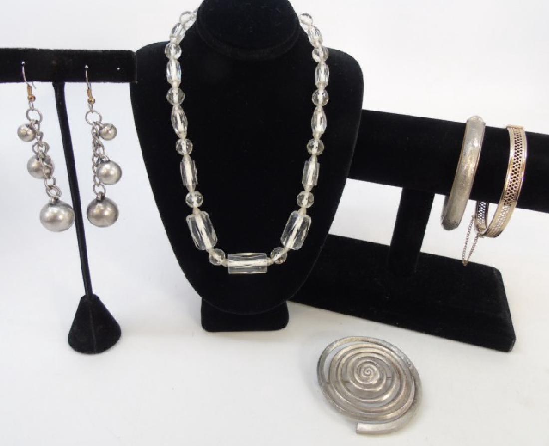 Antique & Vintage Costume Jewelry Mixed Lot (1 of 6)