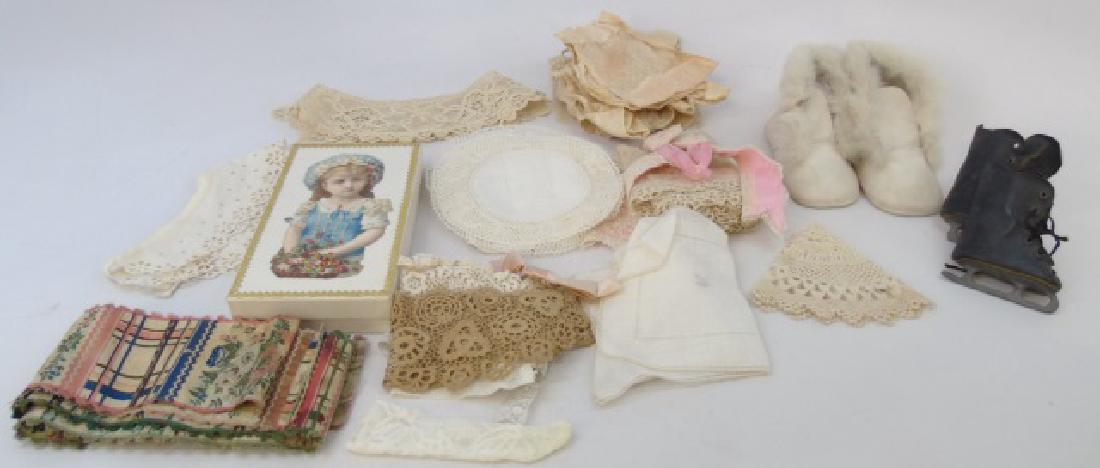 Collection Antique Dolls Clothes, Shoes & Fabric (1 of 5)