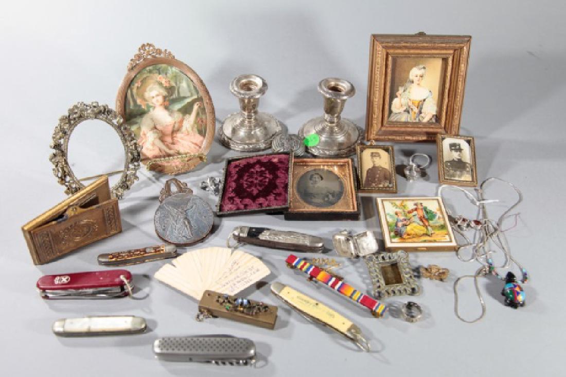 Group of Antique Vintage Frames Jewelry Clips (1 of 4)