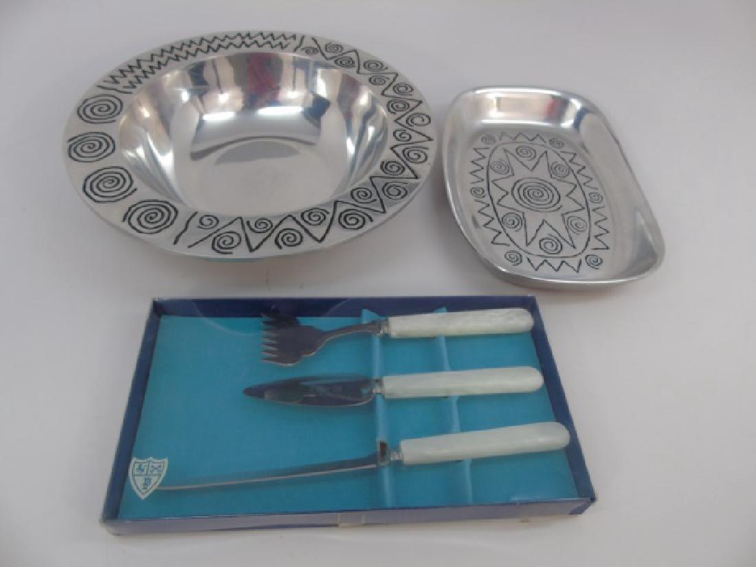 Cocktail Items Wilton Co Tray Bowl Cheese Utensils (1 of 7)